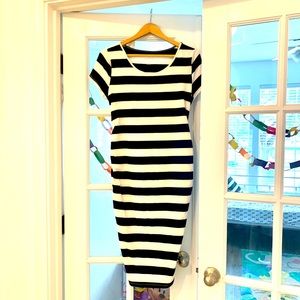 Isabel maternity dress